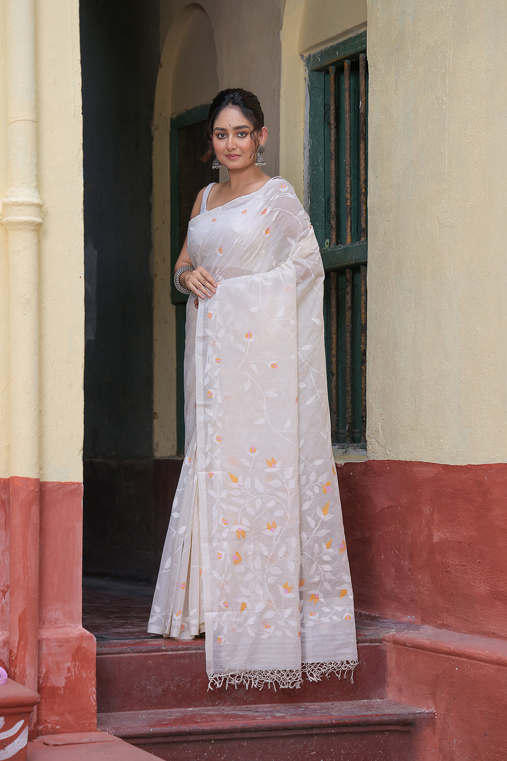 Handloom White Pure Cotton Exclusive Jamdani Saree with Orange and White Flowers