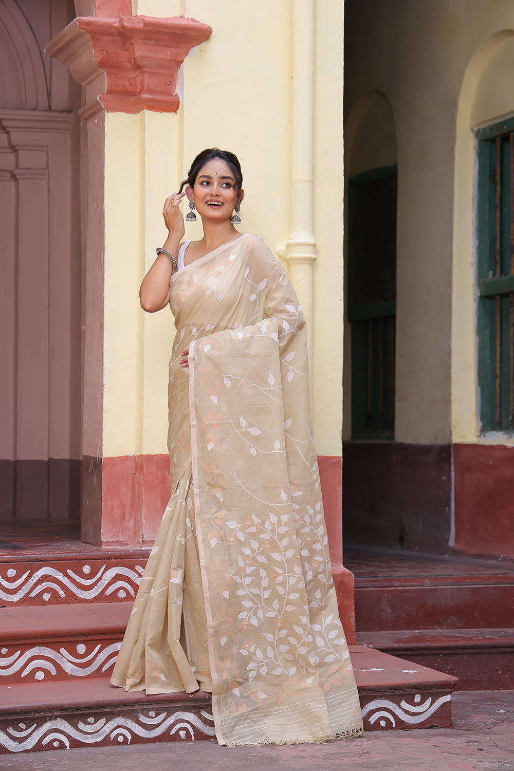 Handloom Beige Pure Cotton Exclusive Jamdani Saree with White Flowers