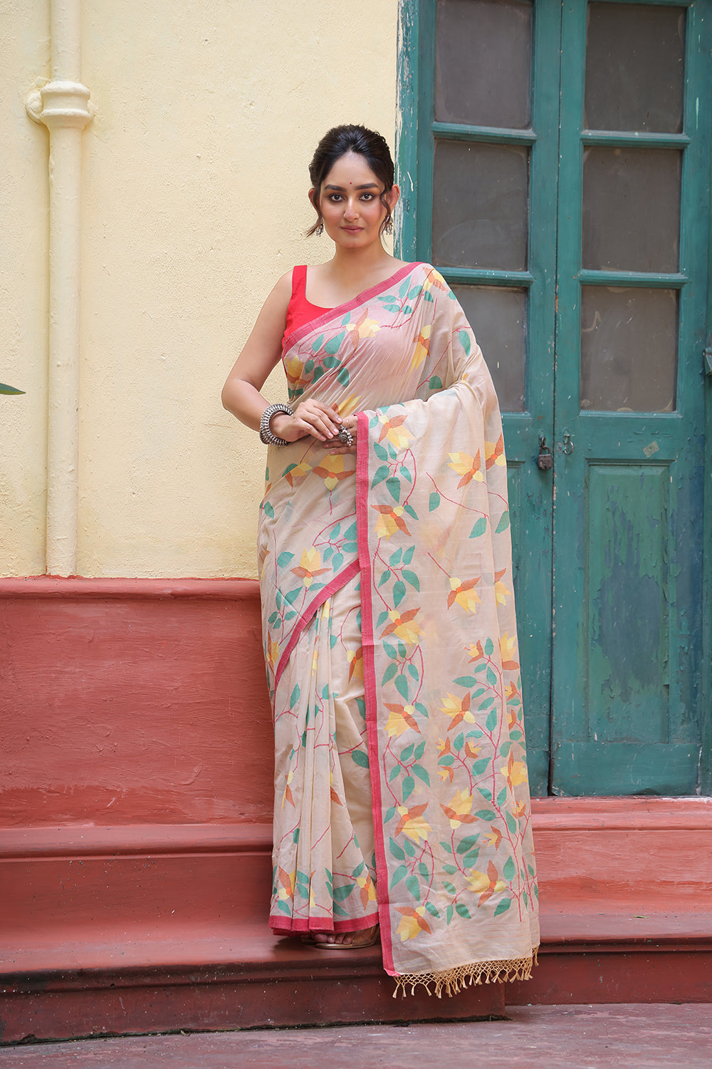 Handloom Beige Pure Cotton Exclusive Jamdani Saree with Red Border