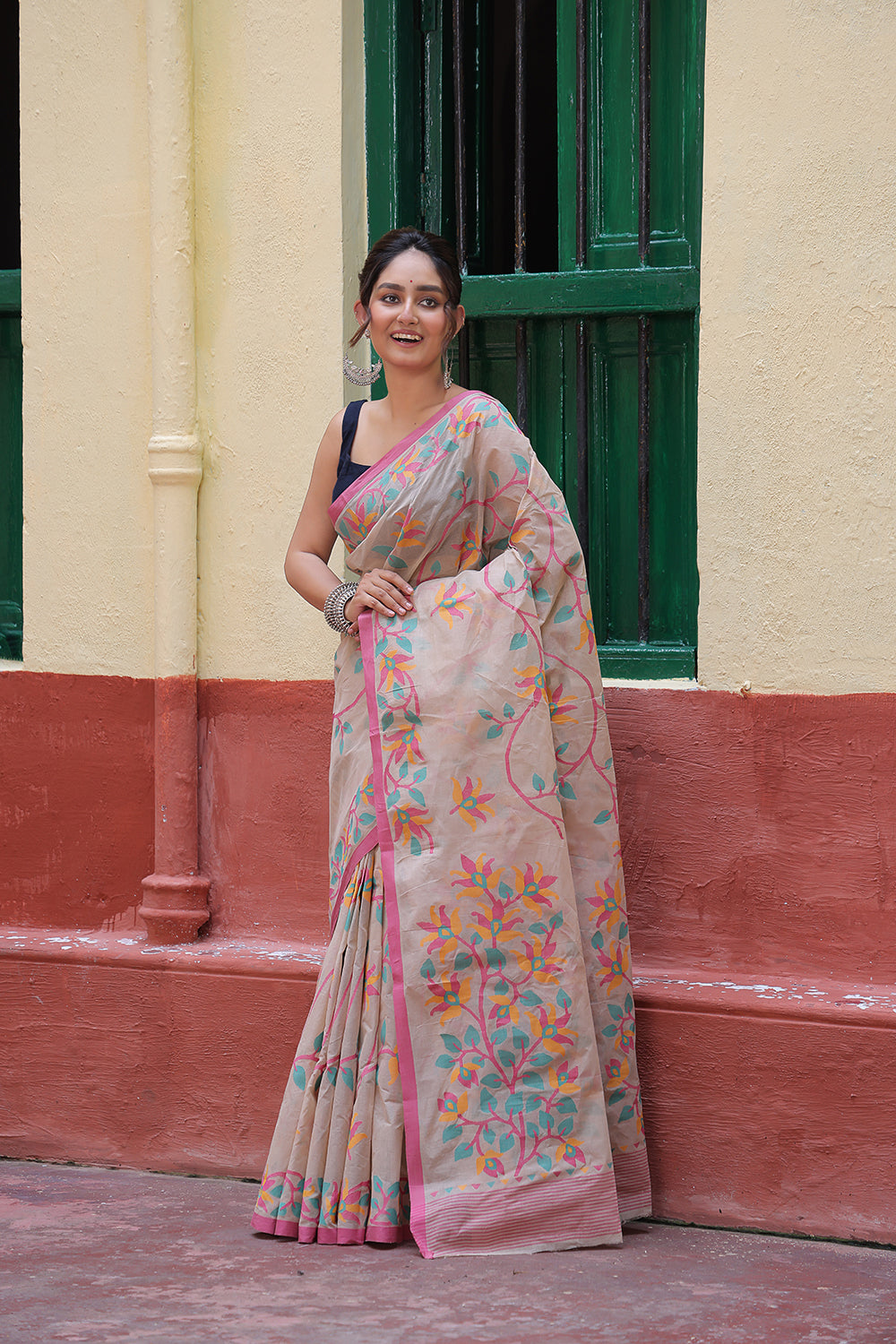 Handloom Beige Pure Cotton Exclusive Jamdani Saree with Pink Border