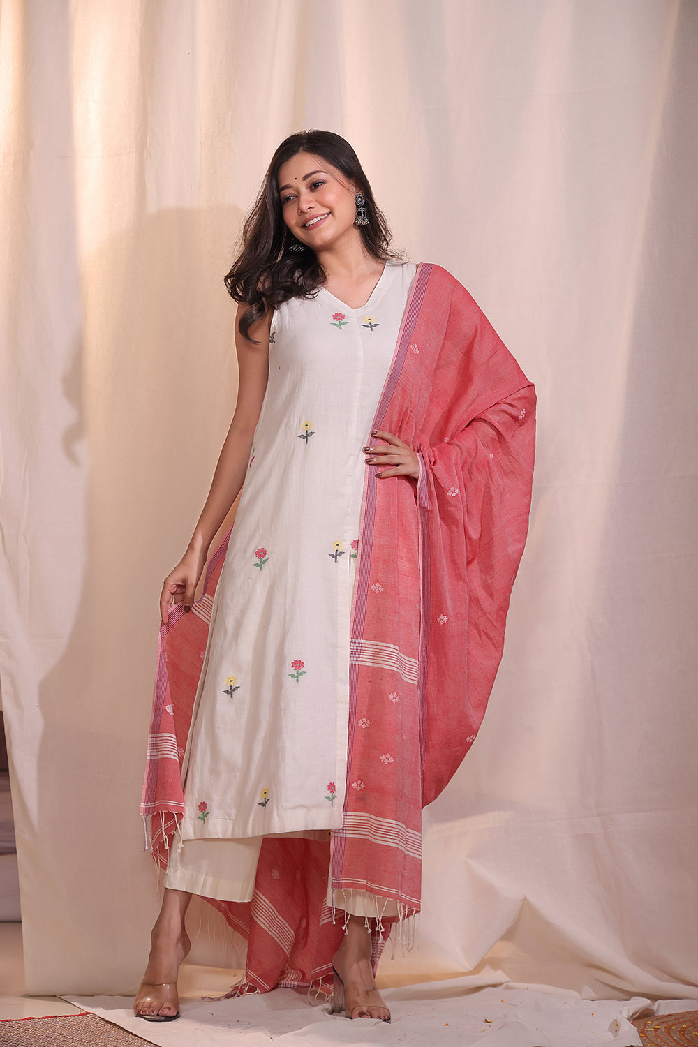 Handloom Cream Pure Cotton Jamdani Flower Kurta Set With Dupatta