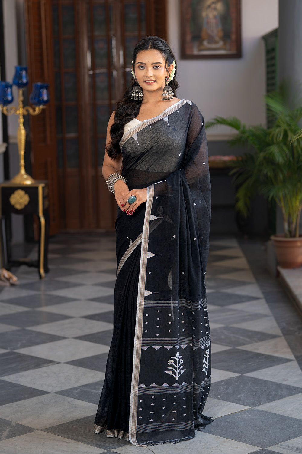 Mildly Starched Black Jamdani saree main image 1