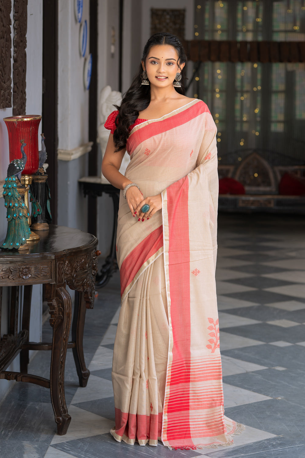 Handloom Beige & Red Cotton Zari Jamdani Saree