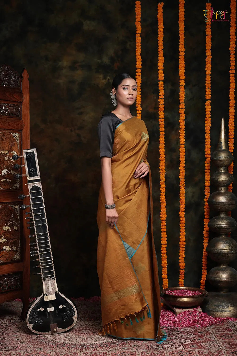 Handloom Mustard Kanchipattu Saree With Floral Zari Motifs