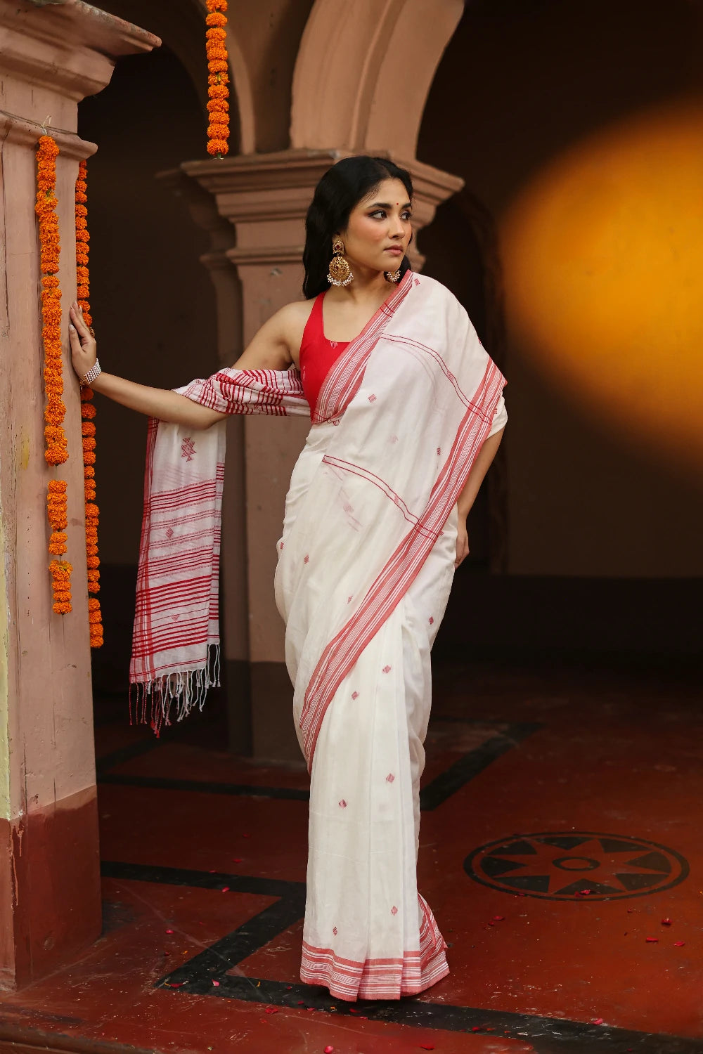 Handloom Laal Paar Pujo Saree