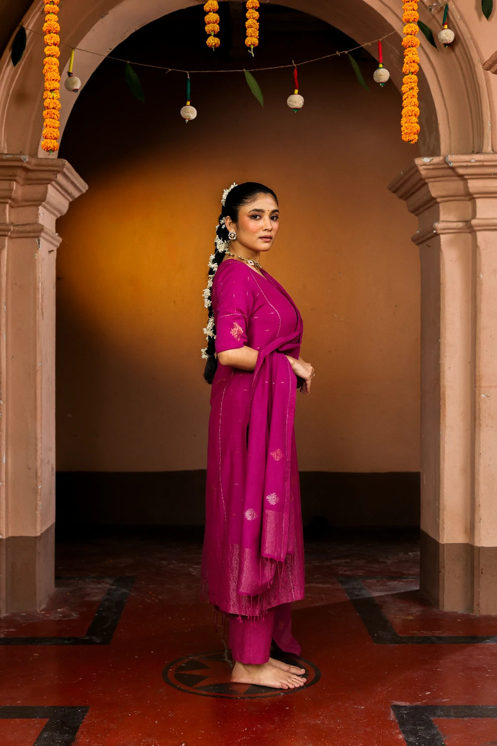 Handloom Rani Pink Pure cotton Zari Jamdani Kurta Set With Dupatta