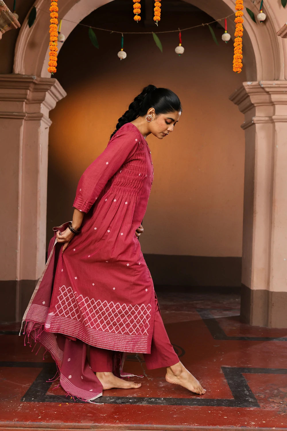Handloom Pink Pure cotton Jamdani Kurta Set With Dupatta