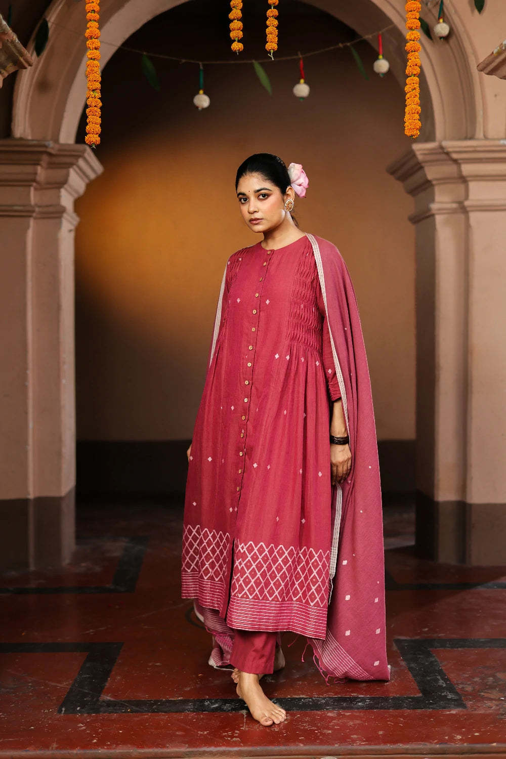 Handloom Pink Pure cotton Jamdani Kurta Set With Dupatta