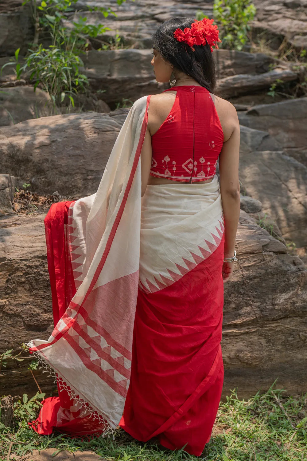 Handloom White & Red Mountain Jamdani Soft Cotton Saree