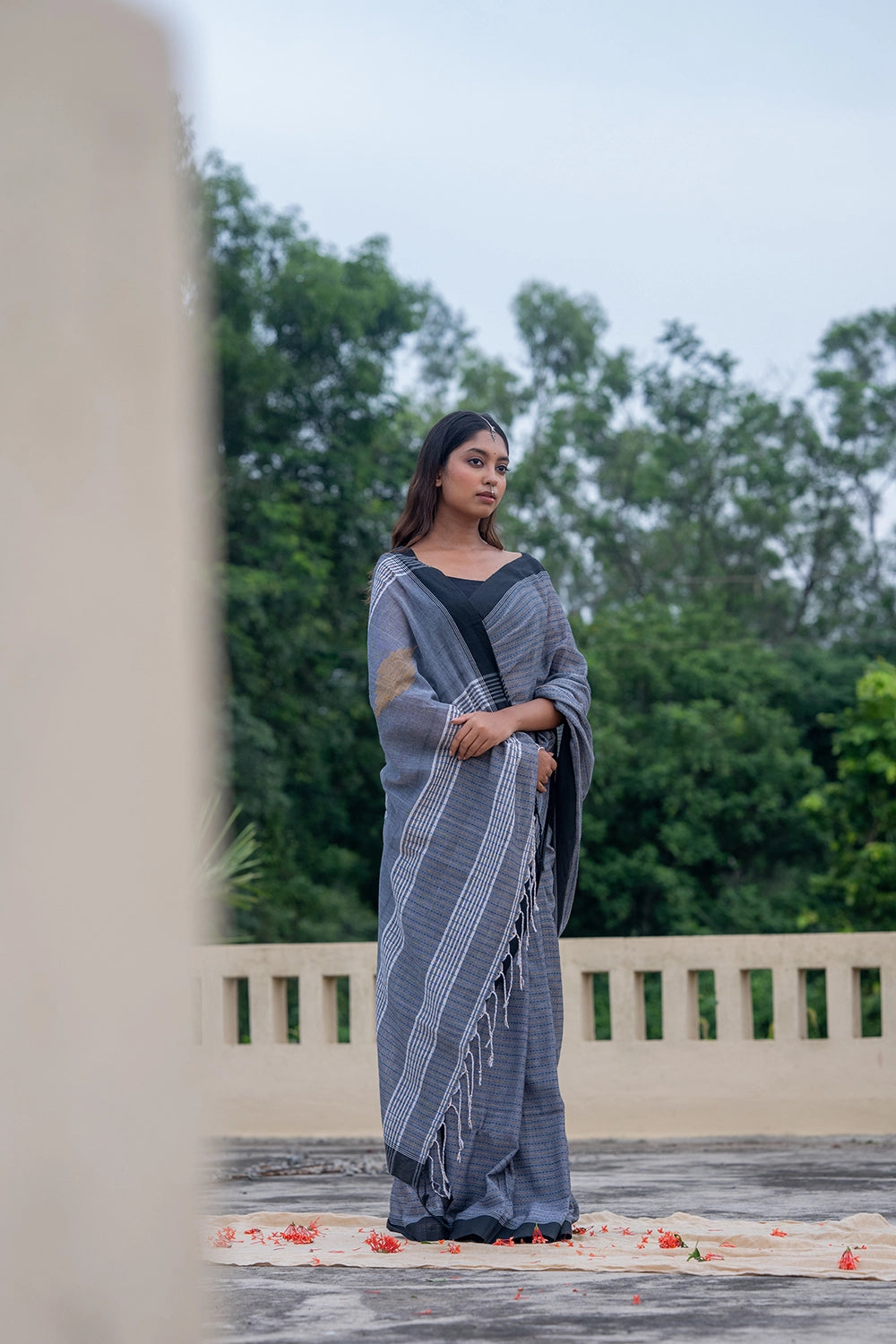 Handloom Grey Pure Cotton Jamdani Saree with Black Border