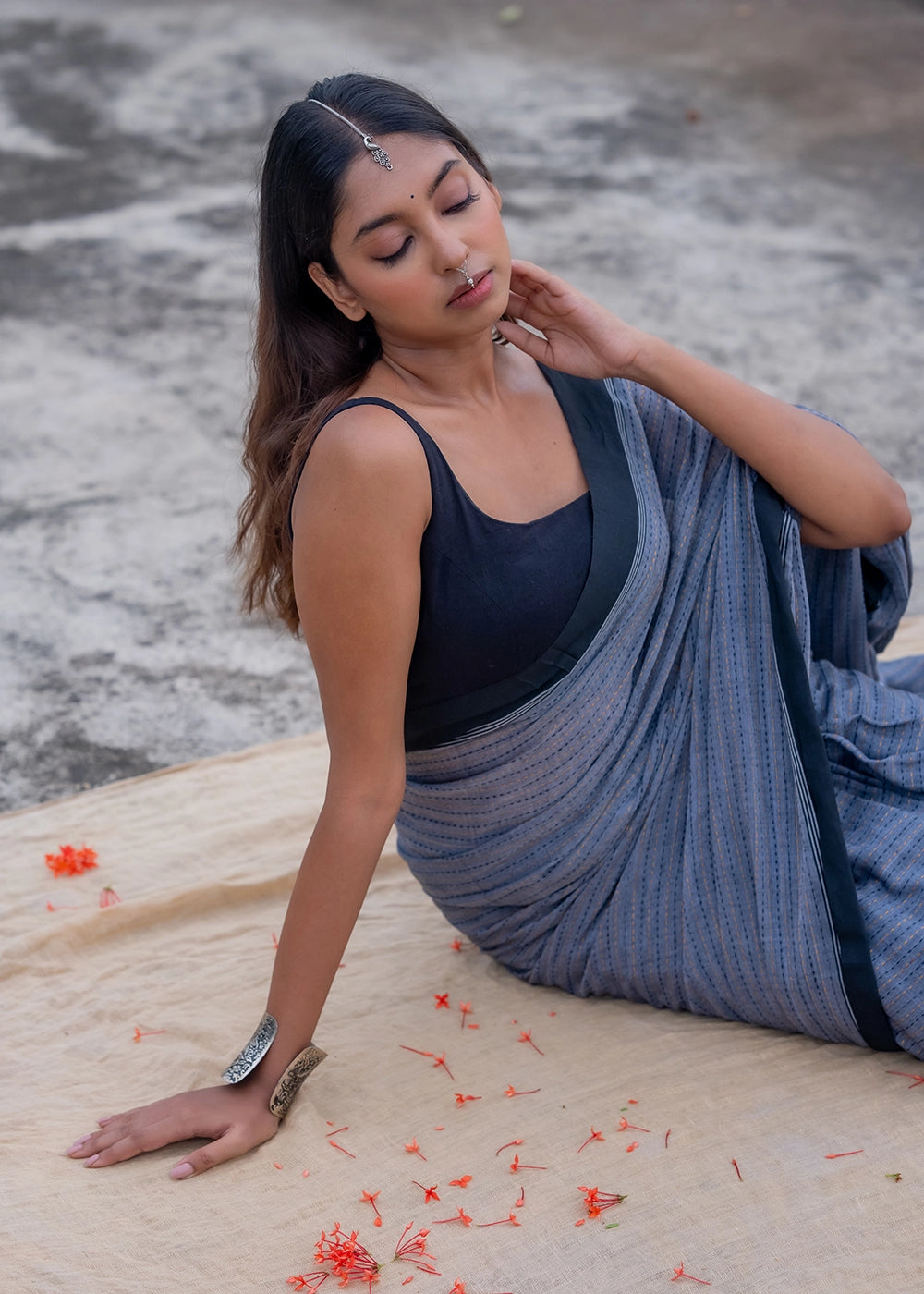 Handloom Grey Pure Cotton Jamdani Saree with Black Border