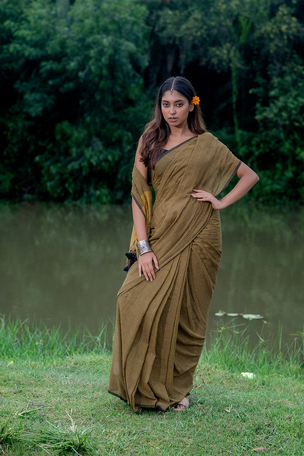 Handloom Olive Green Check Mul Cotton Saree