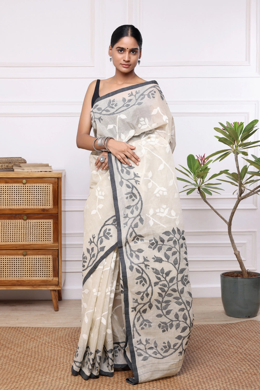 Handloom Ivory Cream Pure Cotton Multi Colour Floral Jamdani Saree