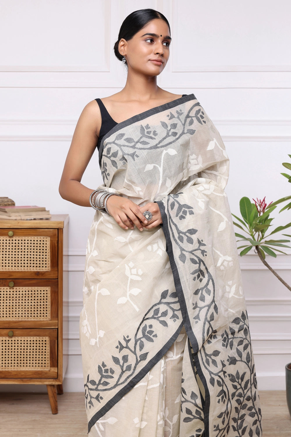 Handloom Ivory Cream Pure Cotton Multi Colour Floral Jamdani Saree