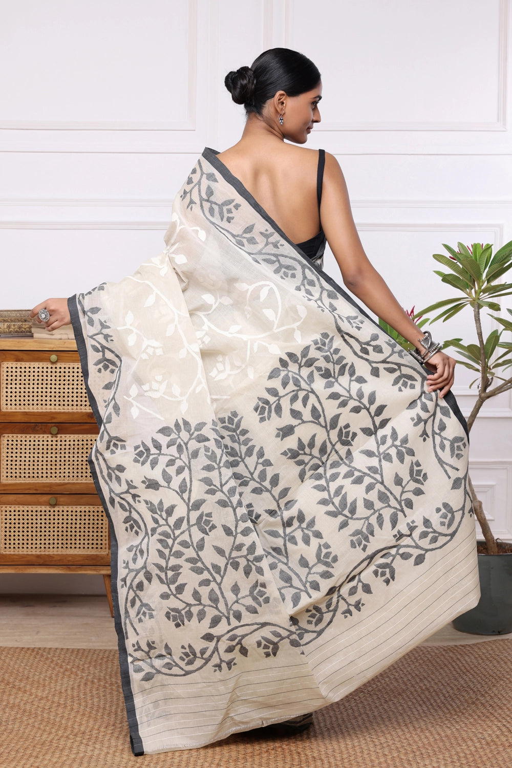 Handloom Ivory Cream Pure Cotton Multi Colour Floral Jamdani Saree