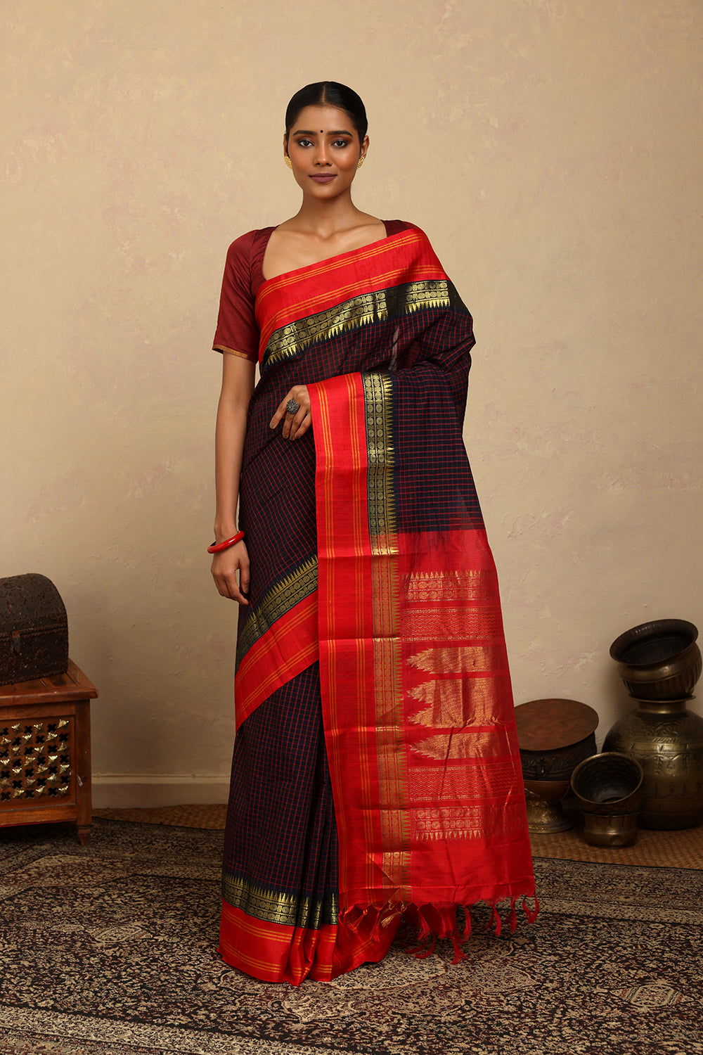 Handloom Navy Blue Check Kanchi Cotton Saree With Red Silk Pallu