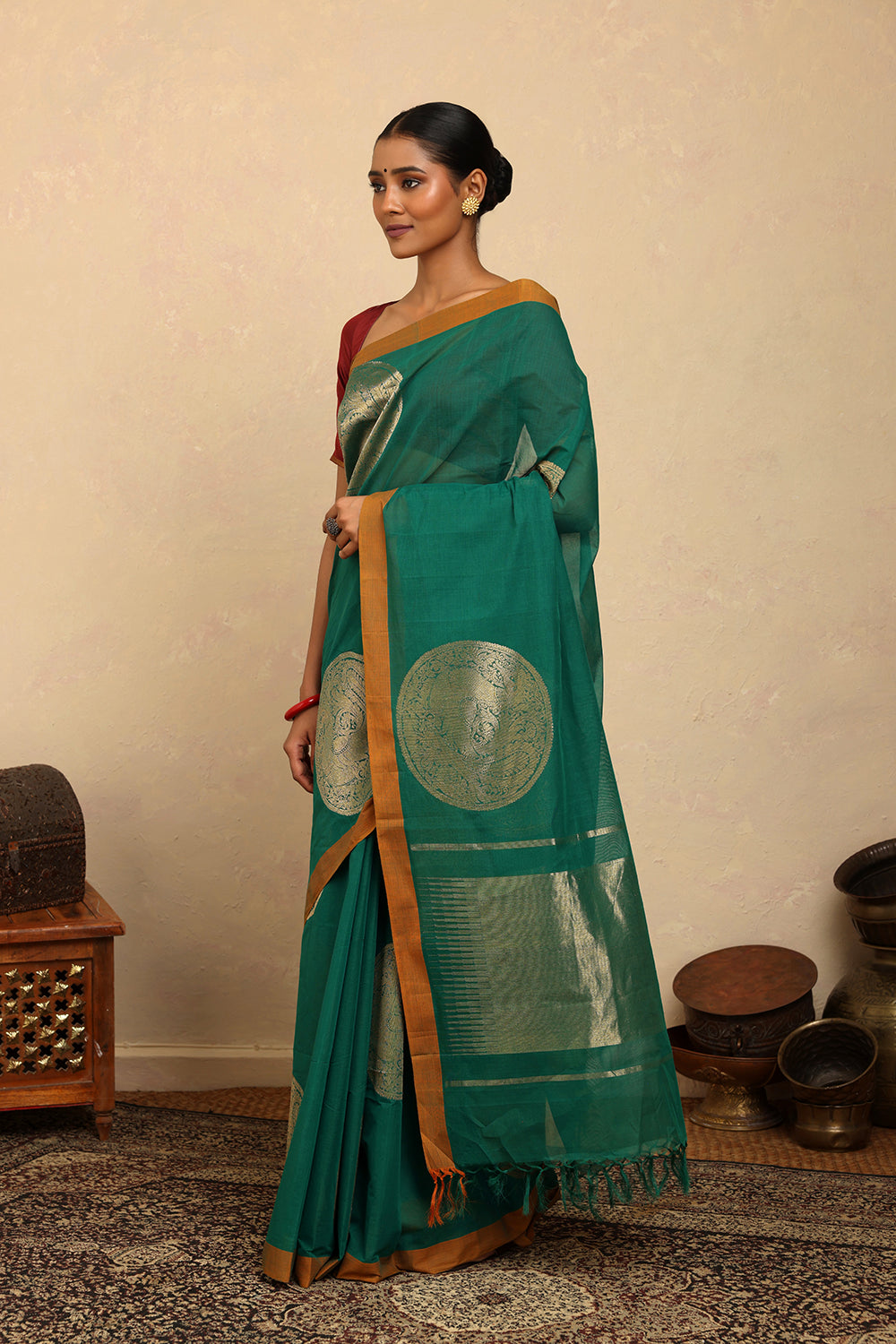 Handloom Spring Green Coin Motifs Kanchi Cotton Saree
