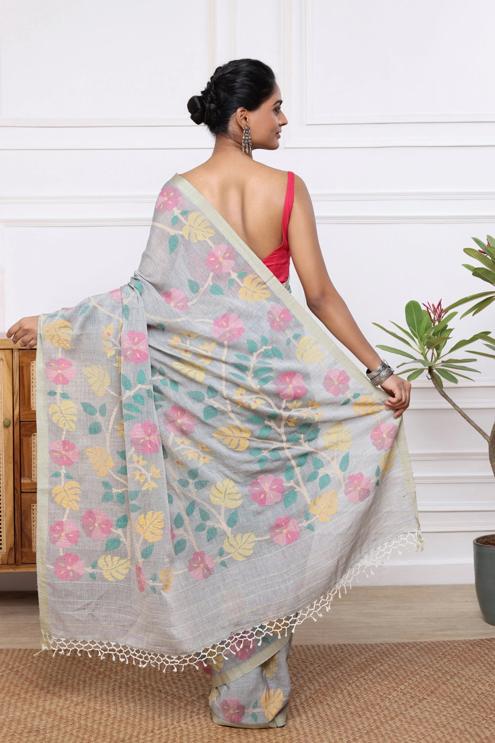 Handloom Grey Soft Cotton Multi Colour Floral Jamdani Saree