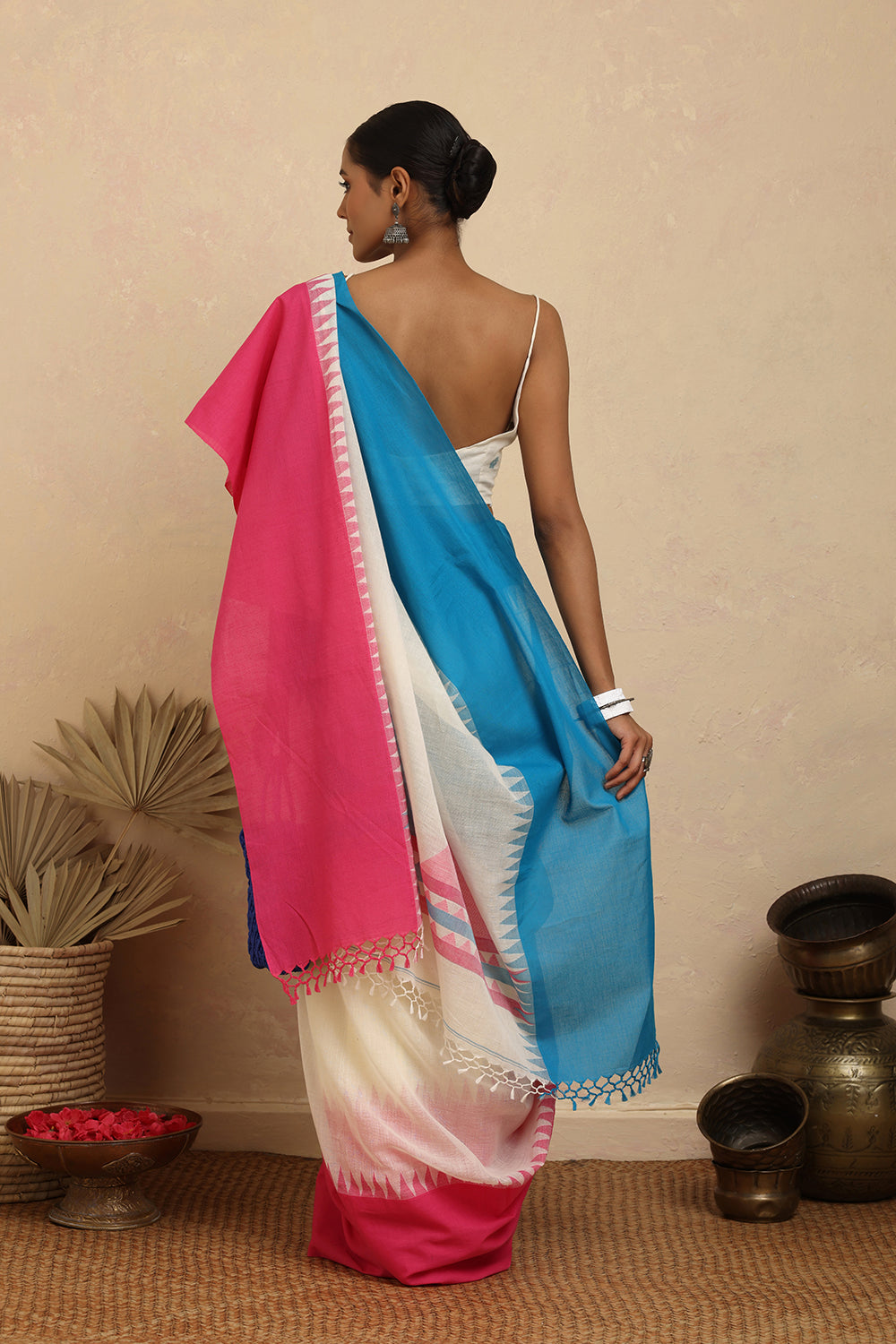 Handloom Firozi & Pink Pure Cotton Jamdani Saree
