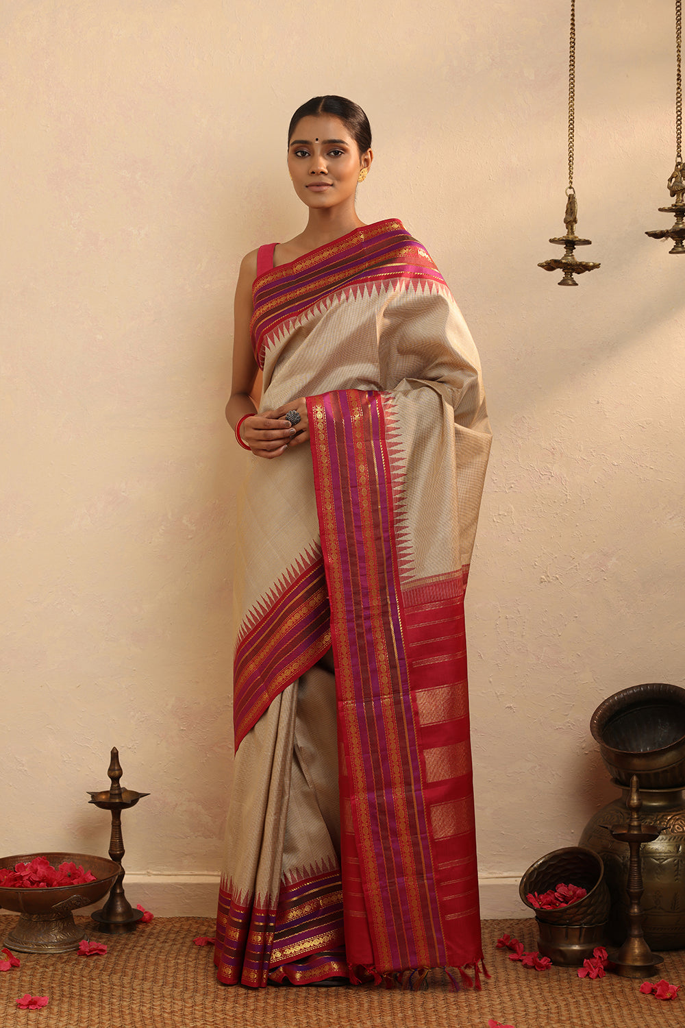 Handloom Cream Checks Pure Silk Kanchi Contemporary Saree