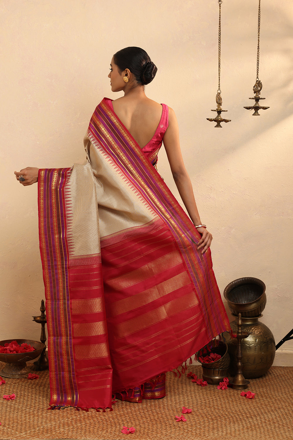 Handloom Cream Checks Pure Silk Kanchi Contemporary Saree