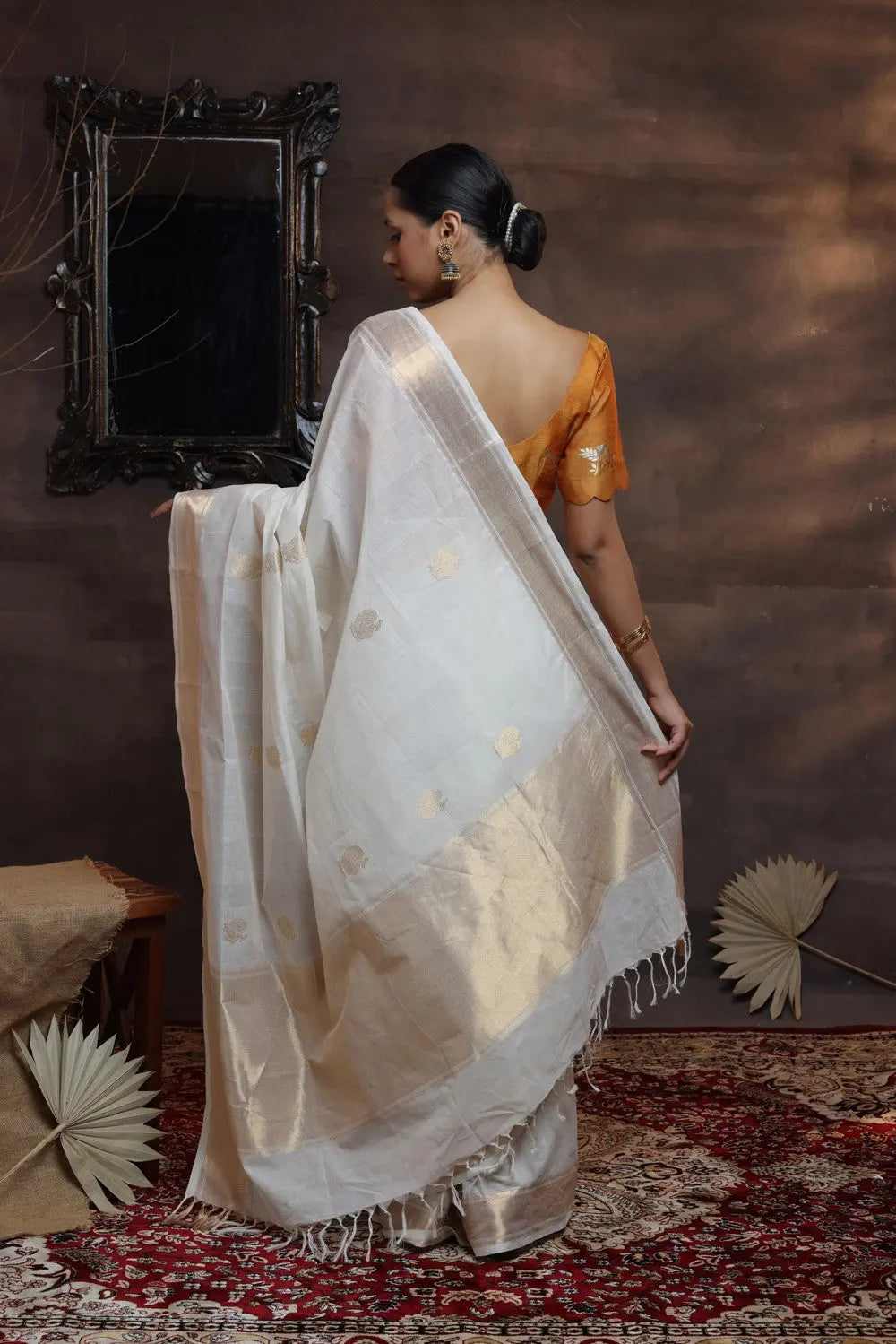 Off White Handloom Pure Cotton Saree With Gold Zari Border & Motifs