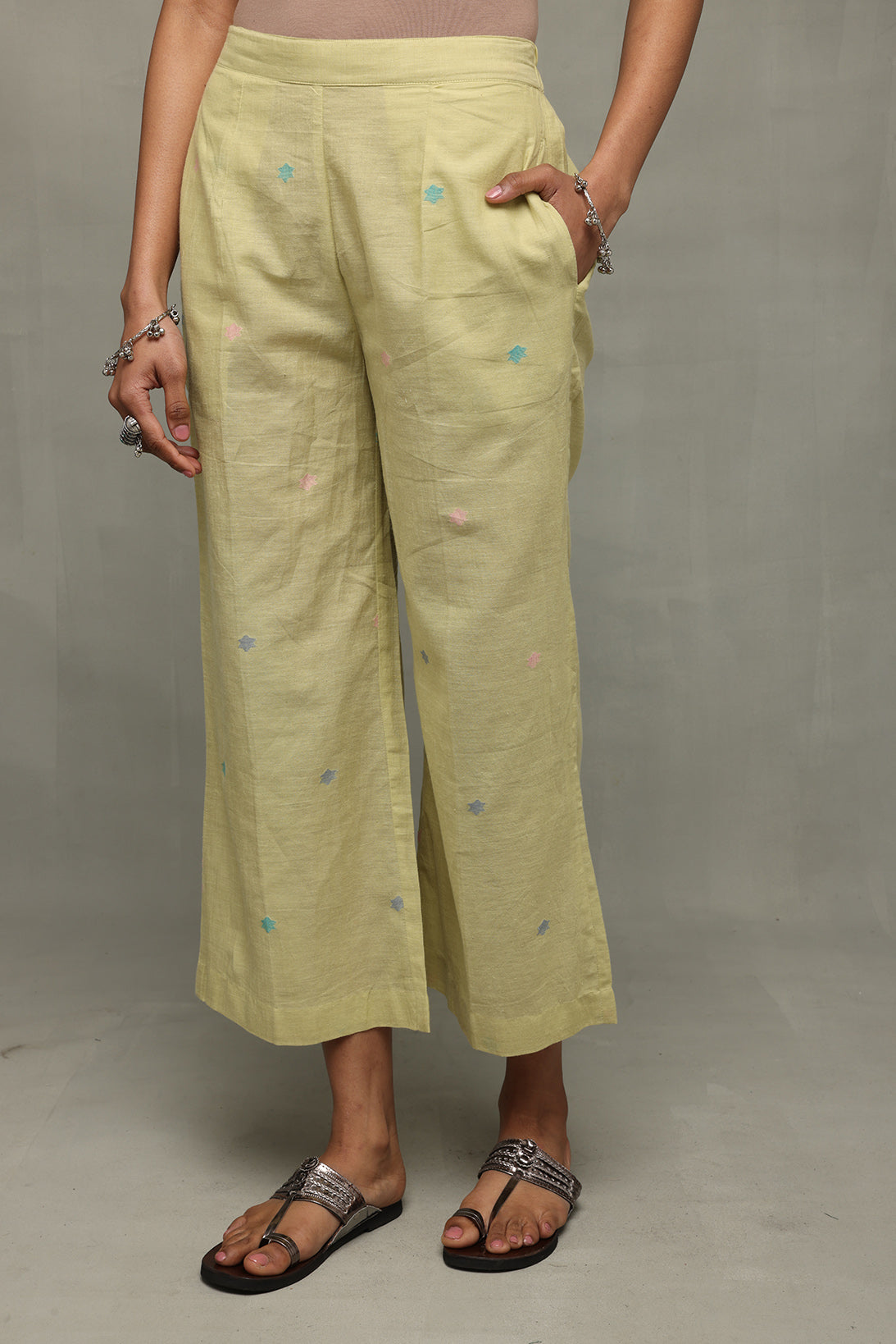 Mint Green Handwoven Jamdani Relaxed Pant