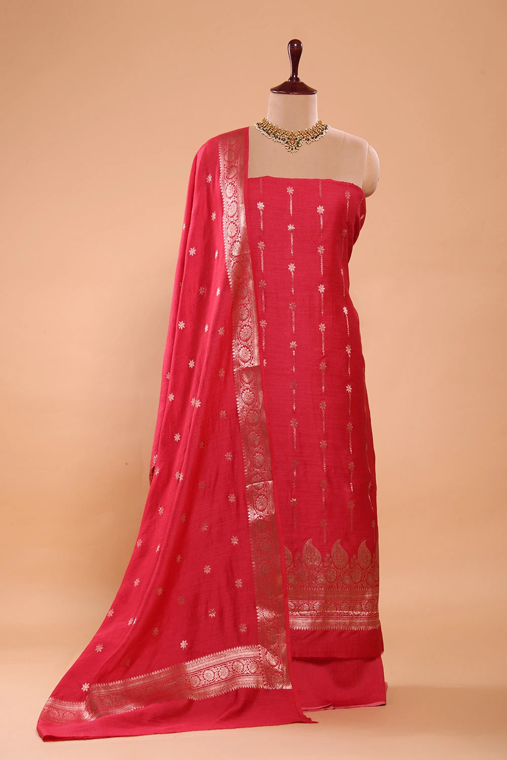 Handloom Pure Silk Red Banarasi Kurta Set WIth Dupatta