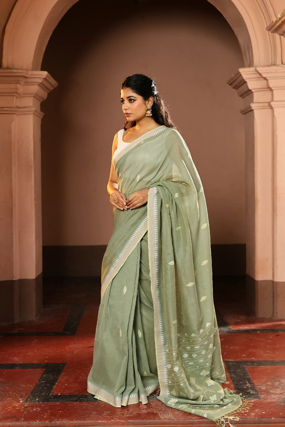 Handloom Pistachio Green Pure Cotton Jamdani Saree