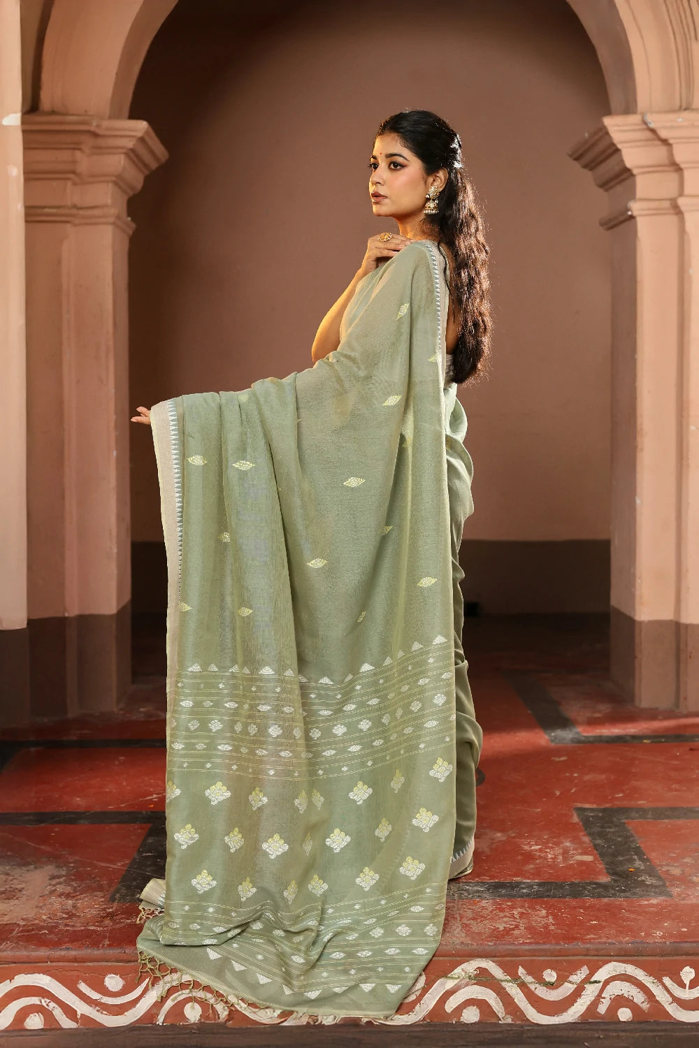 Handloom Pistachio Green Pure Cotton Jamdani Saree