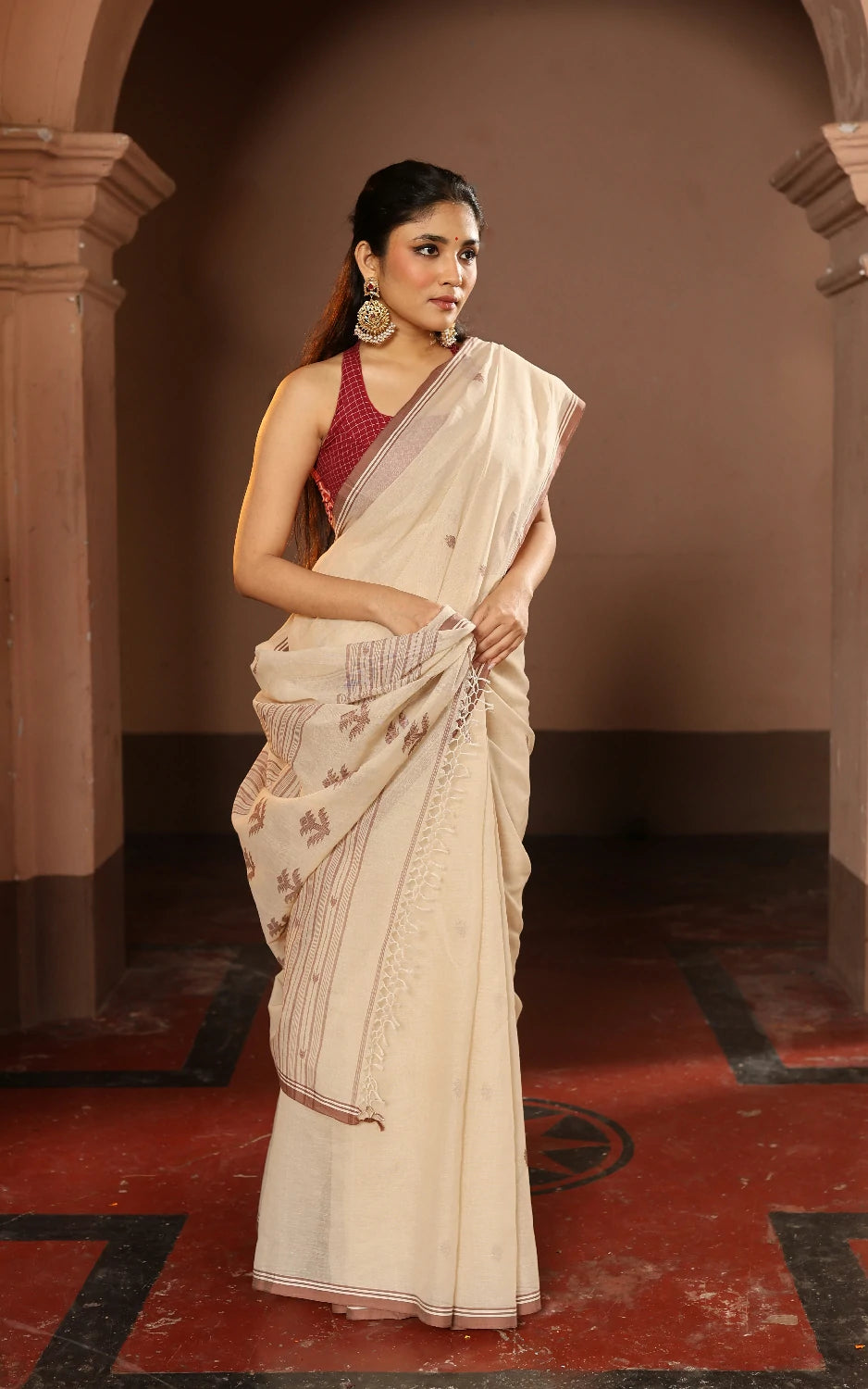 Handloom Beige Pure Cotton Jamdani Saree