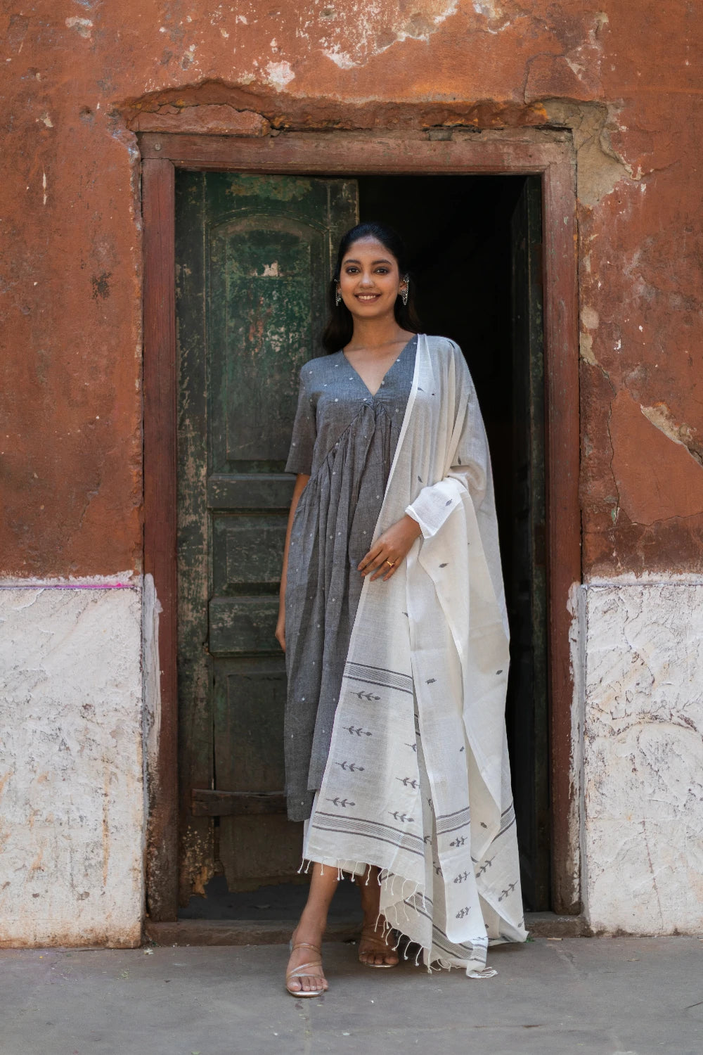 Handloom Grey Soft Cotton Jamdani Kurta Set With Dupatta