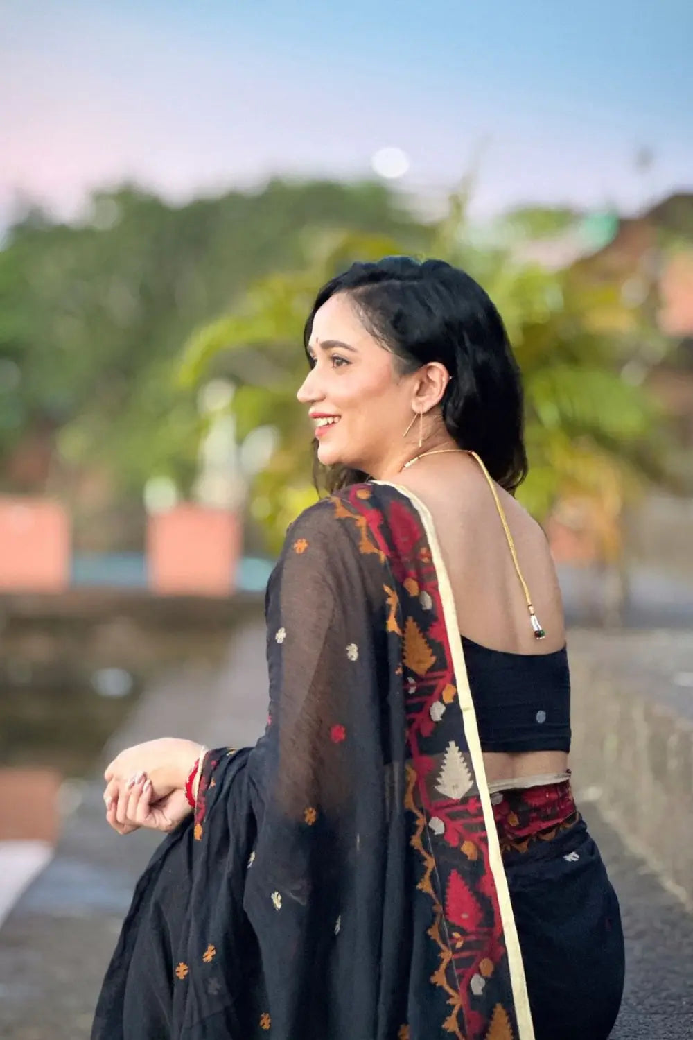 Handloom Black Pure Cotton Jamdani Saree With Multi Colour Border