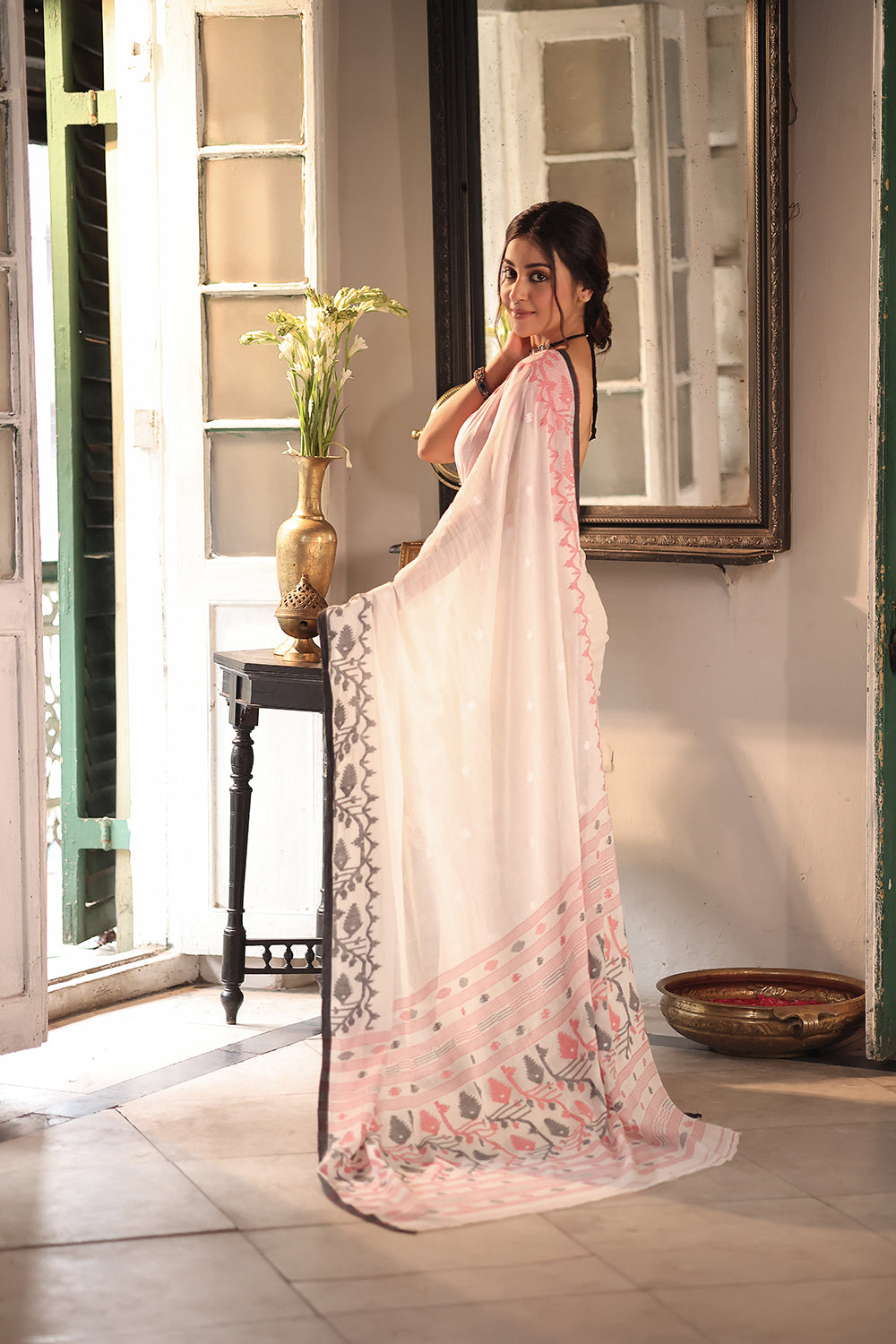 Handloom White Pure Cotton Jamdani Saree with Red and Grey Black Border