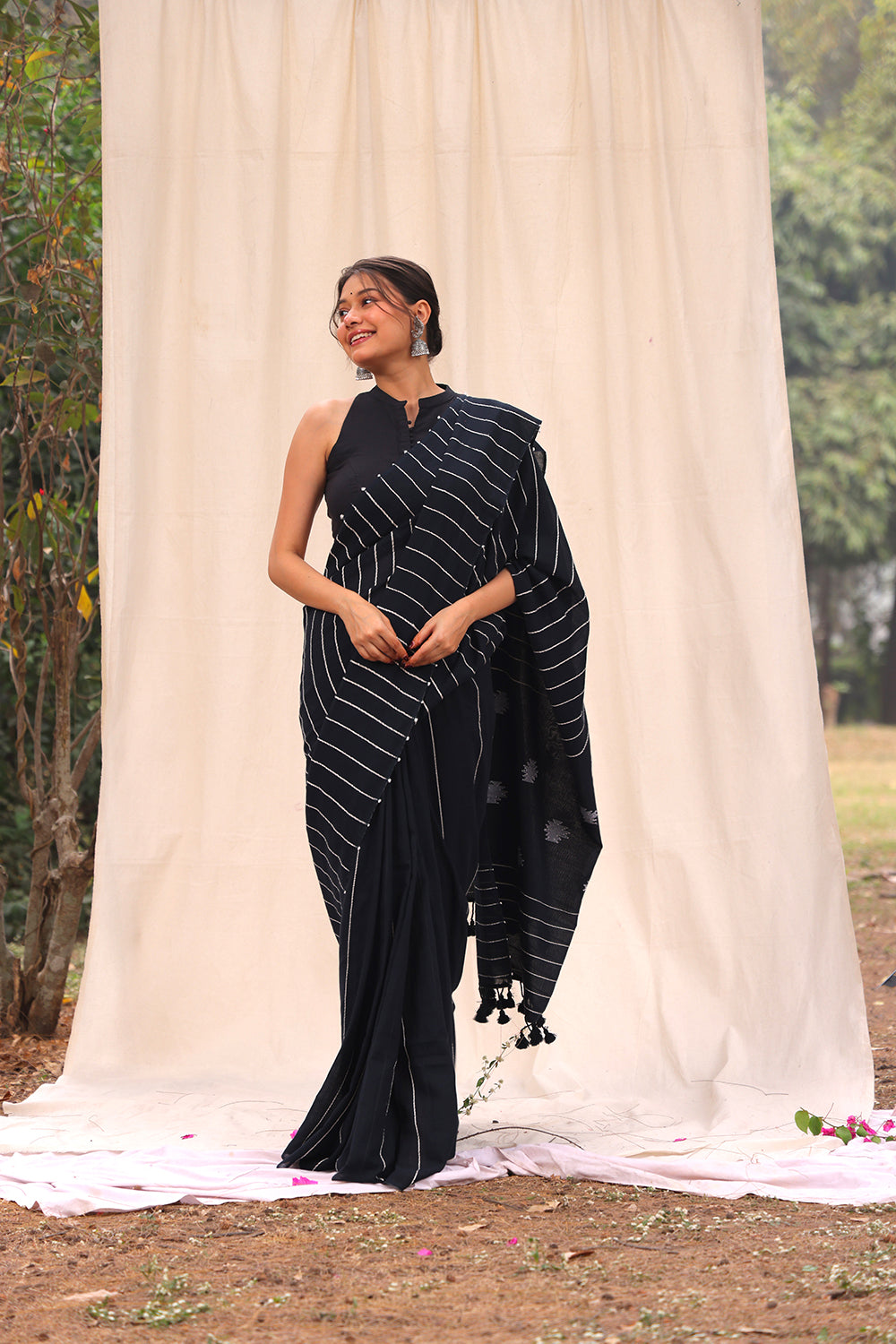 Handloom Black Pure Cotton Khesh Stripes Jamdani Saree