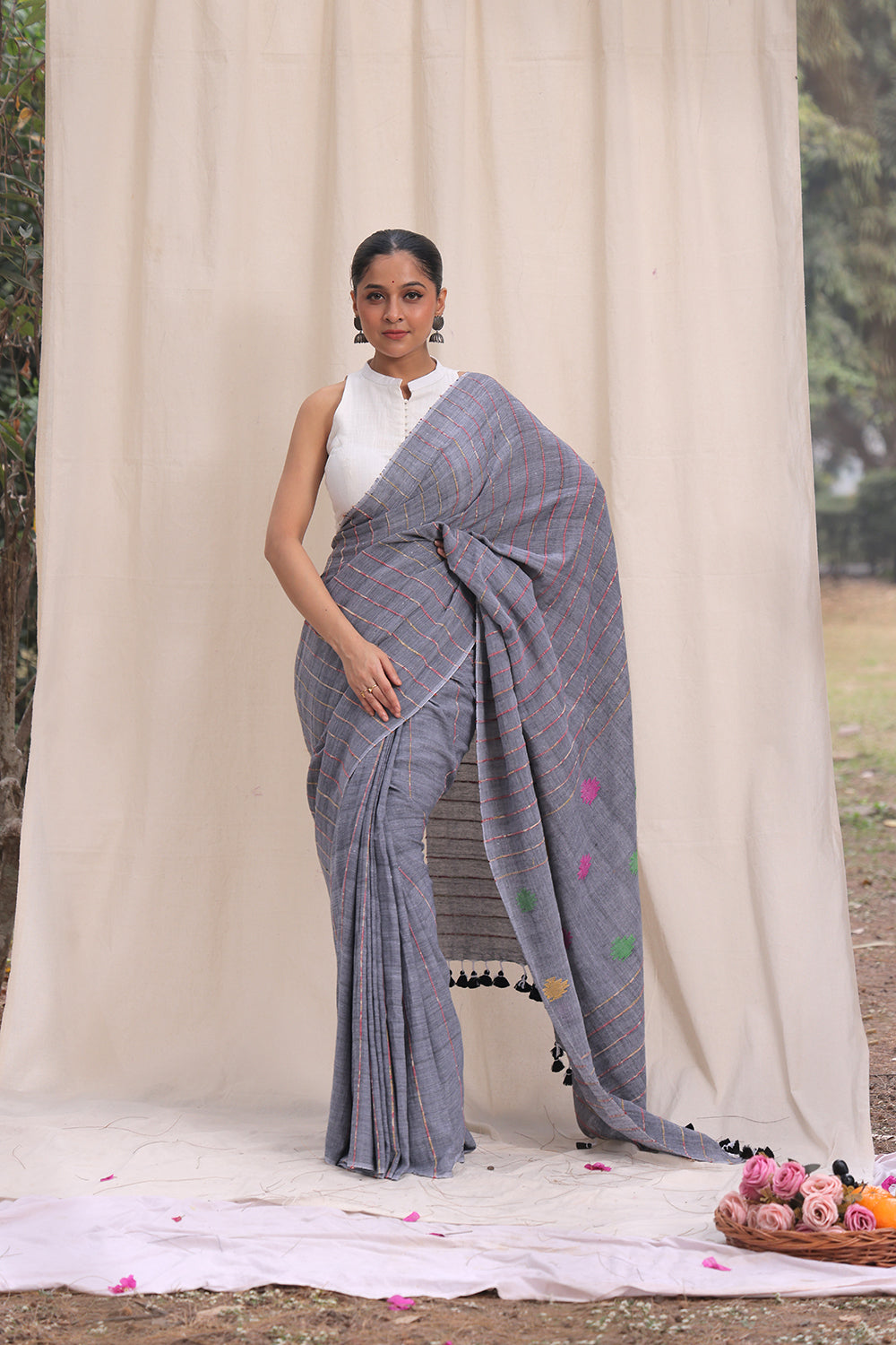 Handloom Grey Pure Cotton Khesh Stripes Jamdani Saree