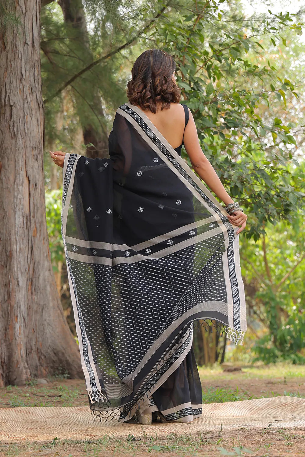 Handloom Black Soft Cotton Saree