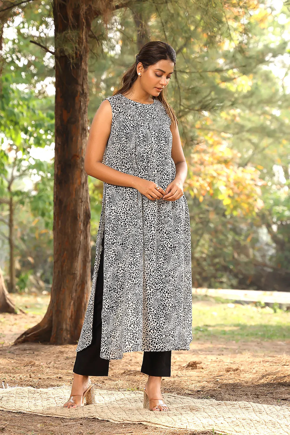 Black Chitkabri Cotton Pleat Kurta Set