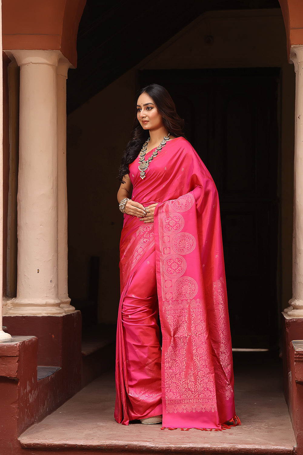 Charmi Dark Pink Banarasi Saree – Zariknyaa