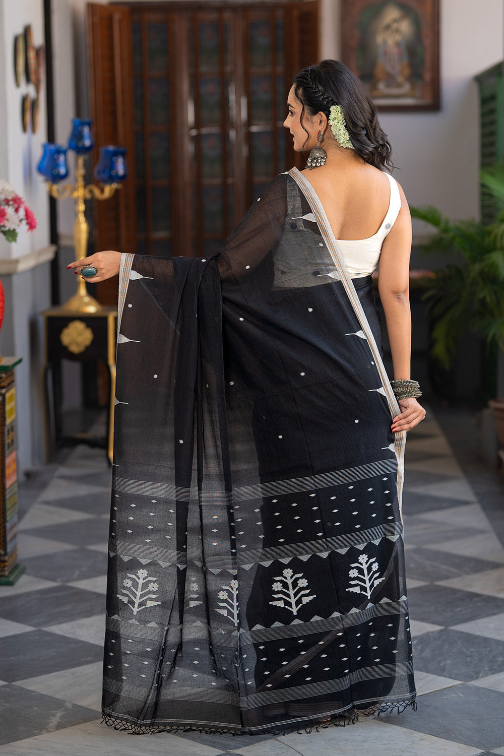 Handloom Black Soft Cotton Jamdani Saree