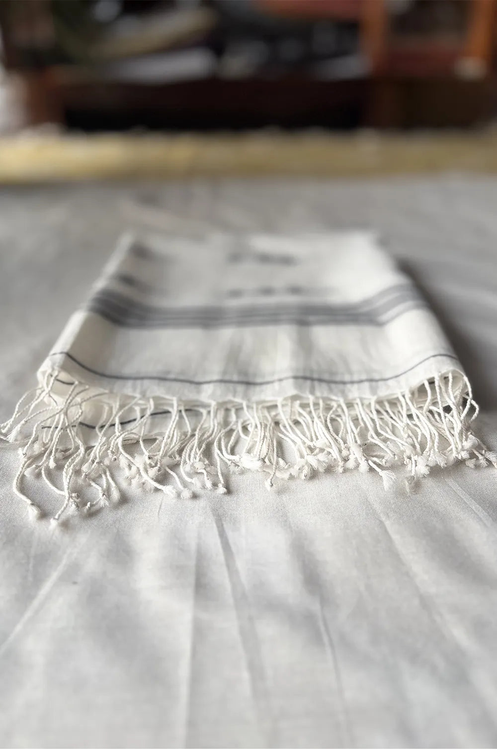 Handloom Warm White Lota-Pata Jamdani Dupatta