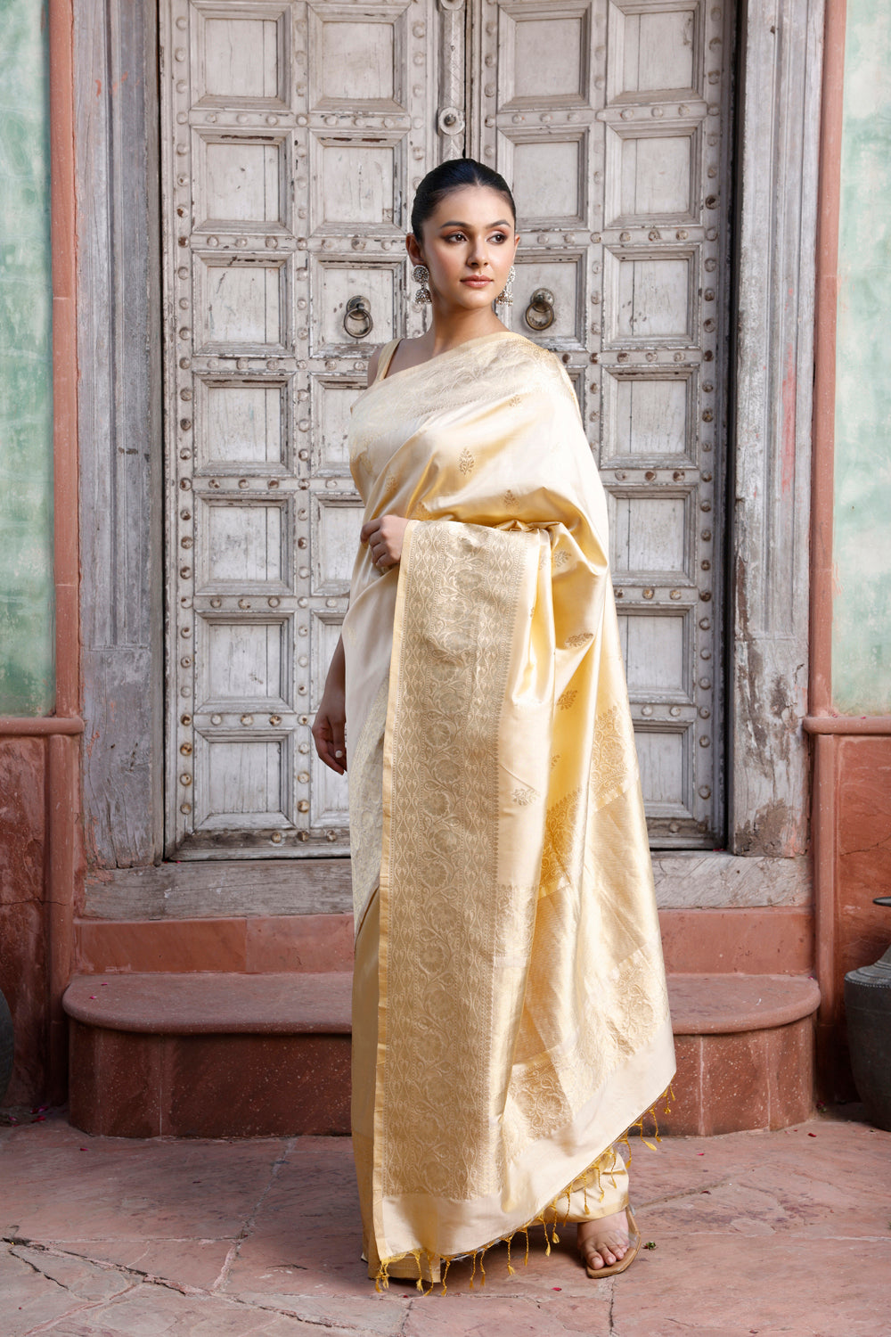 Handloom Cream Pure Silk Banarasi Saree