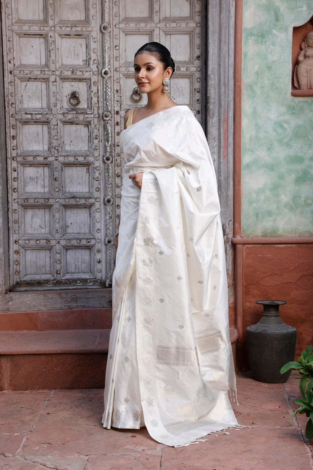 Handloom White Pure Silk Banarasi Saree with Gold & Silver Motifs