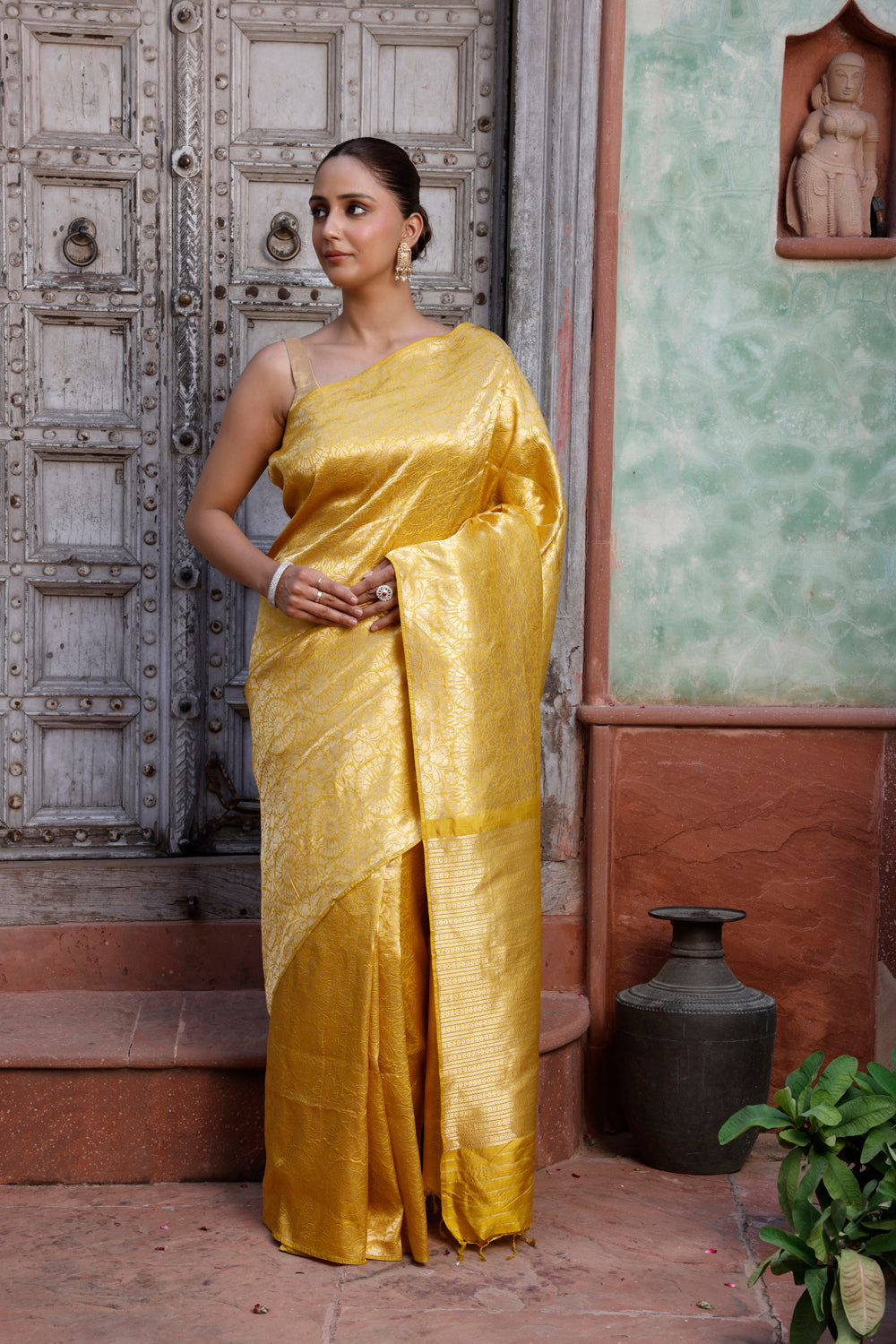 Handloom Yellow Gold Pure Silk Banarasi Saree