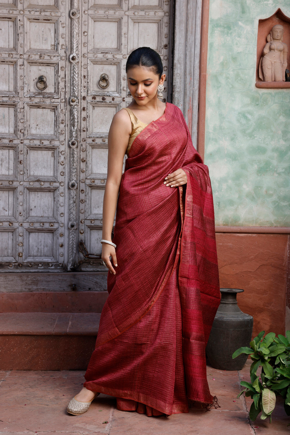 Handloom Maroon Gold Zari Checks Pure Silk Saree
