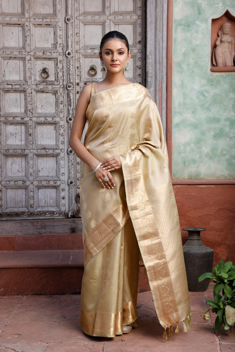 Handloom Cream Gold Pure Silk Kanjeevaram Saree