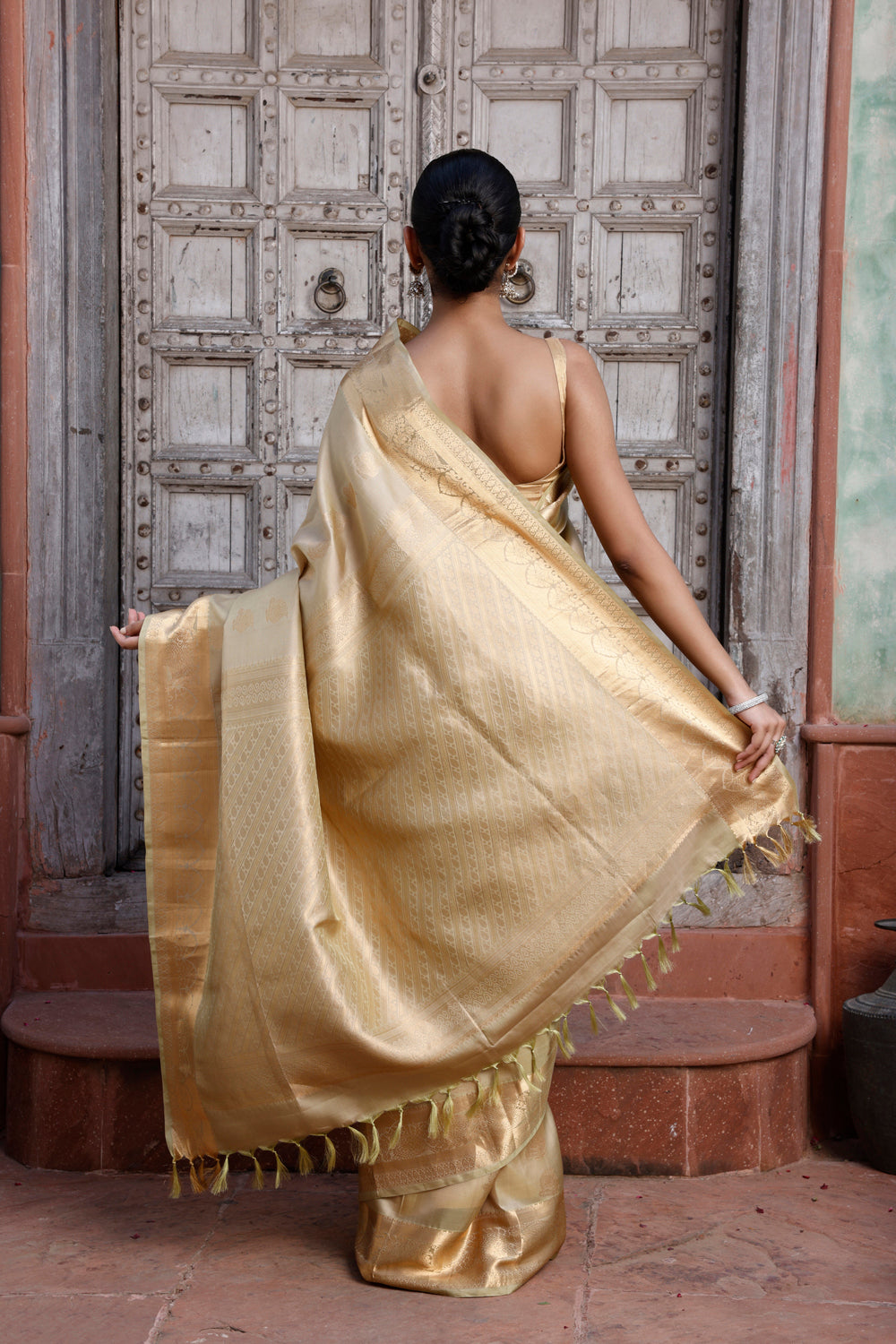 Handloom Cream Gold Pure Silk Kanjeevaram Saree