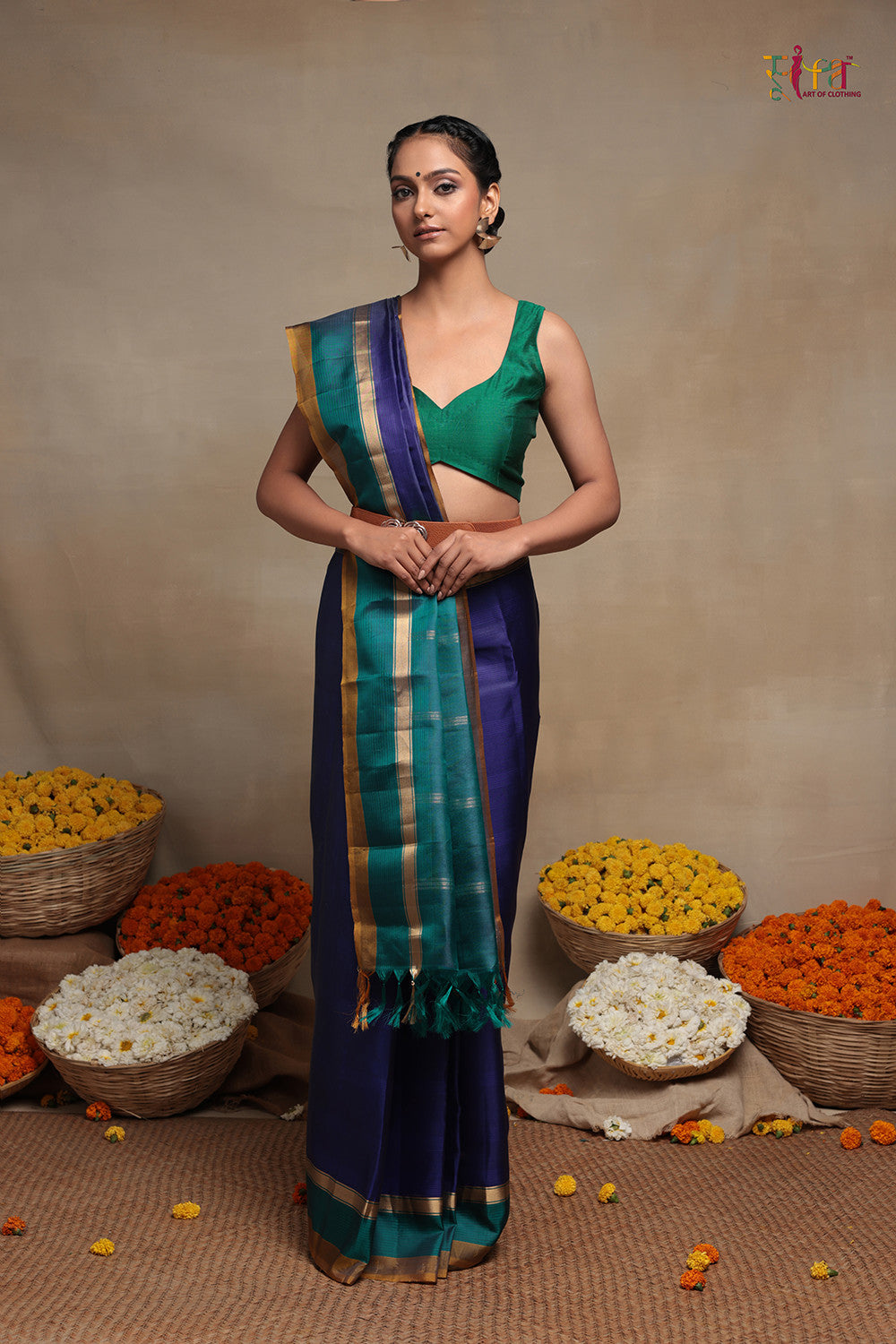 Banarasi saree : Dark blue and rama jacquard weaving work ...