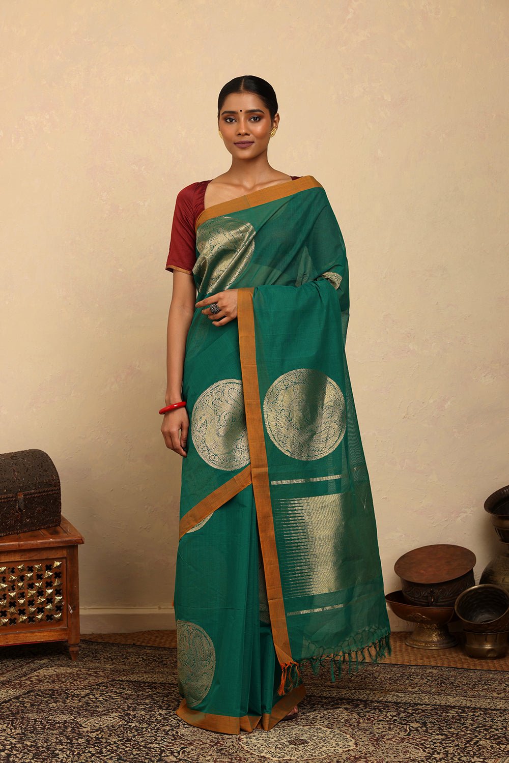 Handloom Spring Green Coin Motifs Kanchi Cotton Saree