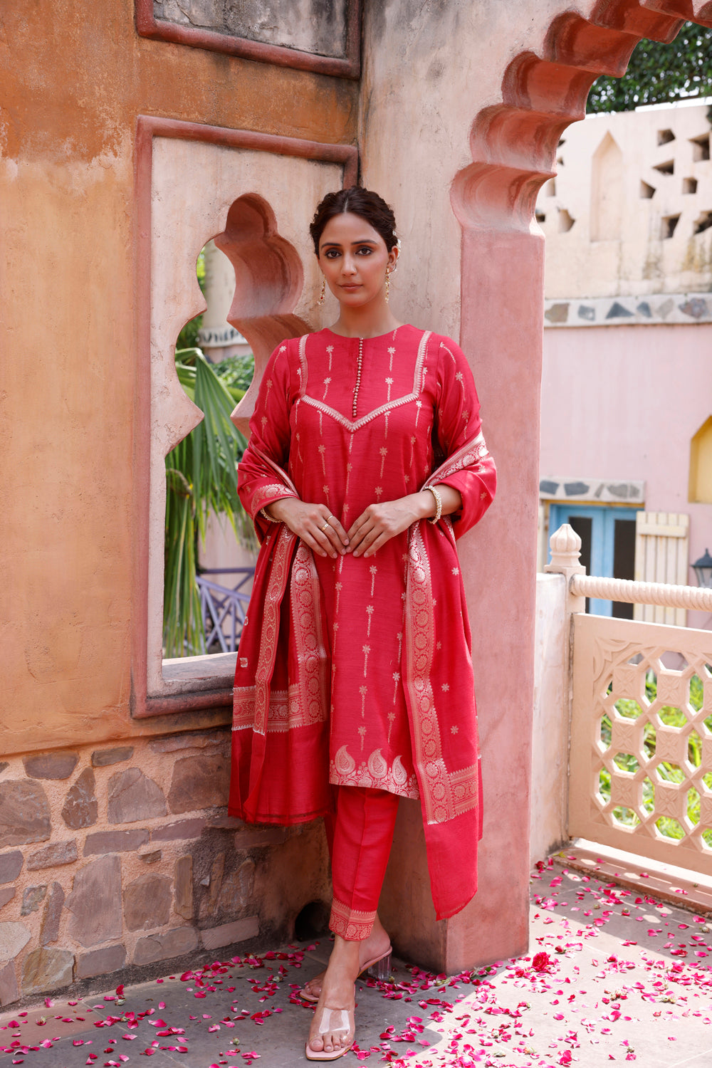 Red Pure Silk Banarasi Kurta Set With Dupatta